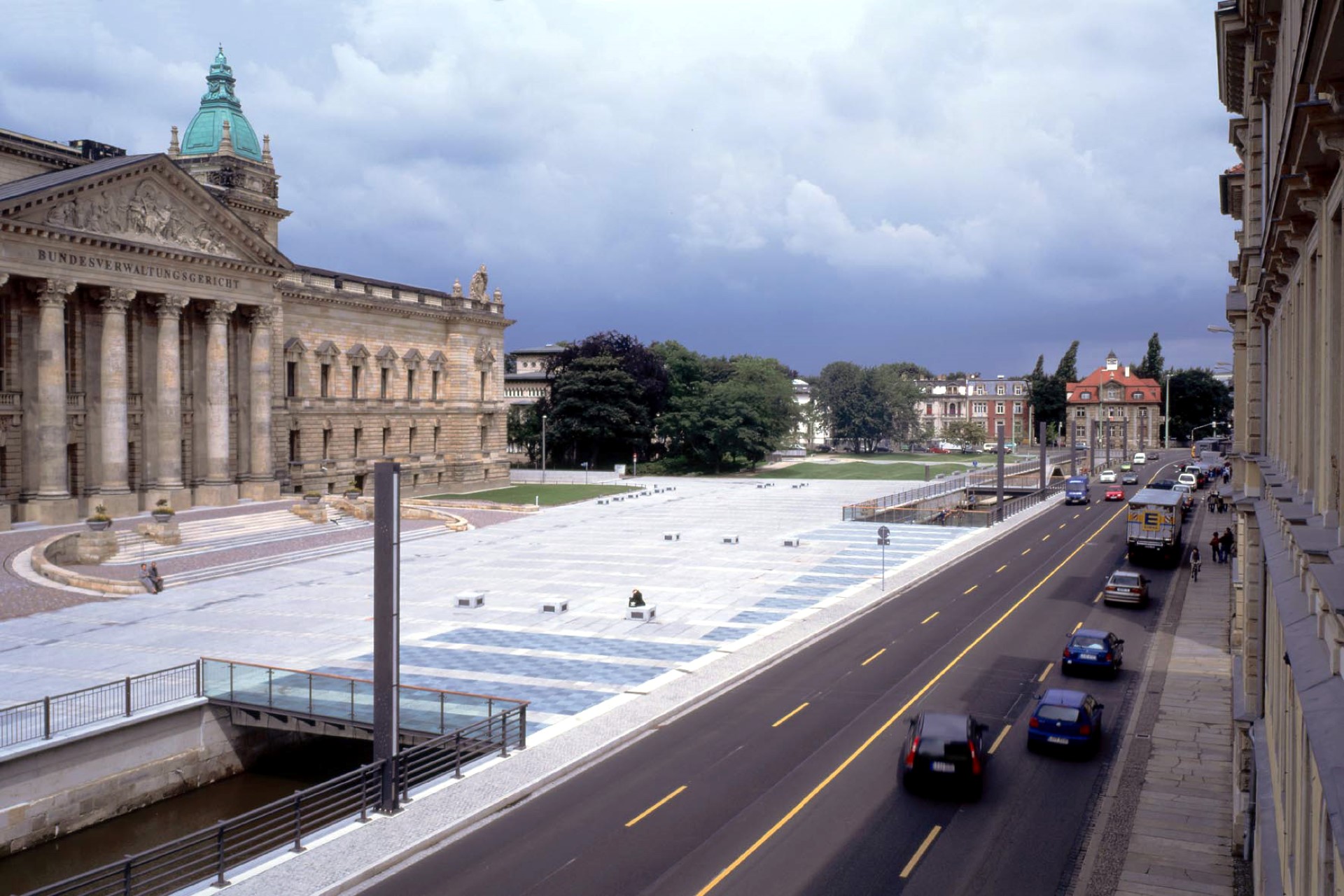 Neugestaltung Simsonplatz, Beethovenbrücke